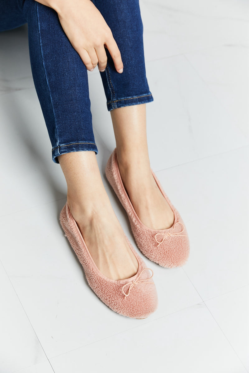 Bow Detail Sherpa Flats