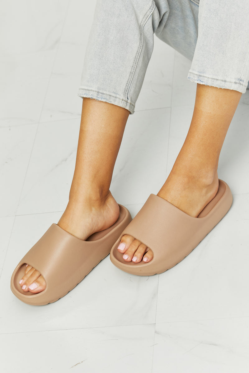 JOI In My Comfort Zone Slides in Beige