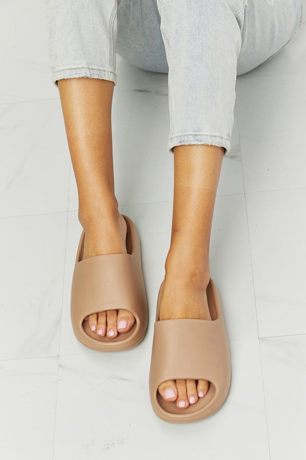 JOI In My Comfort Zone Slides in Beige