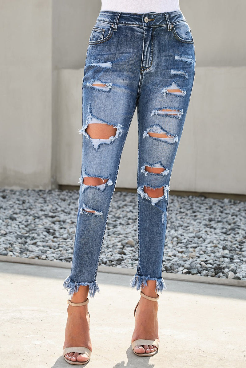 Distressed Frayed Hem Cropped Jeans - Bakers Shoes store